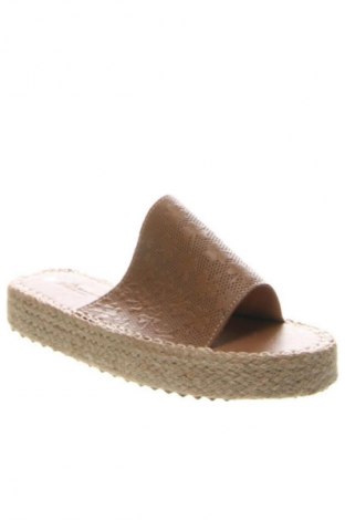 Pantofle RunnerBoss, Velikost 39, Barva Hnědá, Cena  1 149,00 Kč