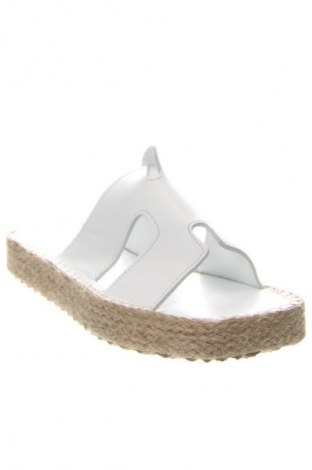 Papuče RunnerBoss, Veľkosť 39, Farba Biela, Cena  43,95 €