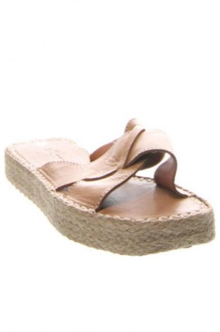 Pantofle RunnerBoss, Velikost 36, Barva Hnědá, Cena  1 149,00 Kč