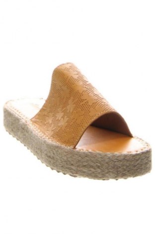 Pantofle RunnerBoss, Velikost 38, Barva Oranžová, Cena  759,00 Kč