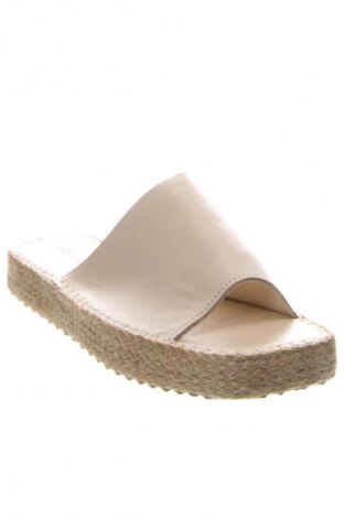 Чехли RunnerBoss, Размер 39, Цвят Бежов, Цена 69,99 лв.