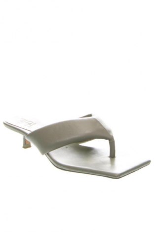 Papuci Zara, Mărime 39, Culoare Verde, Preț 180,07 Lei