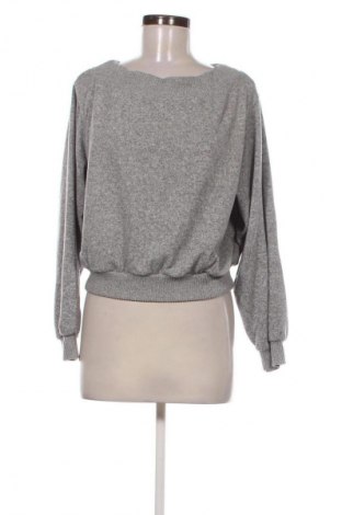 Bluză de femei Bershka, Mărime XS, Culoare Gri, Preț 50,00 Lei