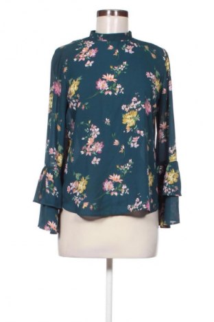 Damen Shirt Bershka, Größe M, Farbe Mehrfarbig, Preis 9,72 €