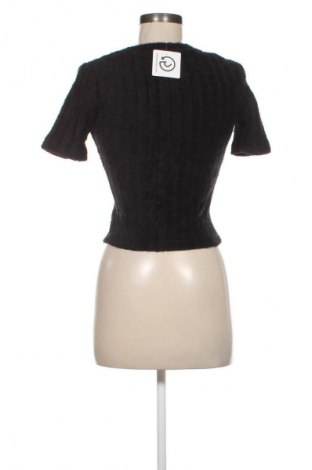 Дамска блуза Bershka, Размер M, Цвят Черен, Цена 16,99 лв.