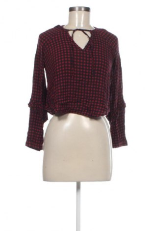 Дамска блуза Bershka, Размер S, Цвят Многоцветен, Цена 9,99 лв.