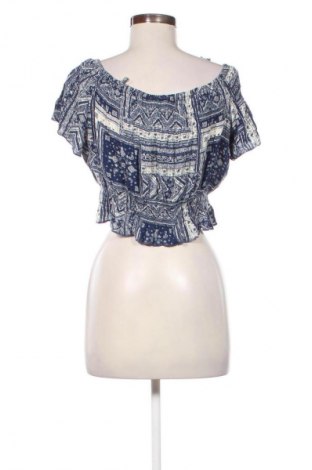 Дамска блуза Bershka, Размер M, Цвят Многоцветен, Цена 19,00 лв.