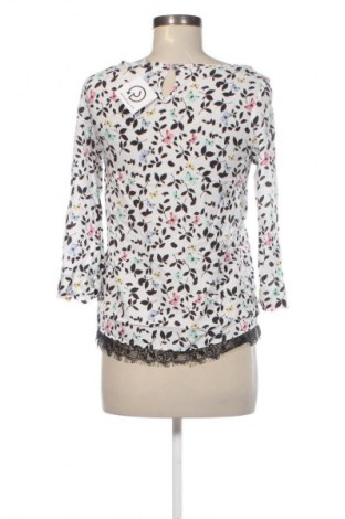 Дамска блуза Defacto, Размер S, Цвят Многоцветен, Цена 10,99 лв.
