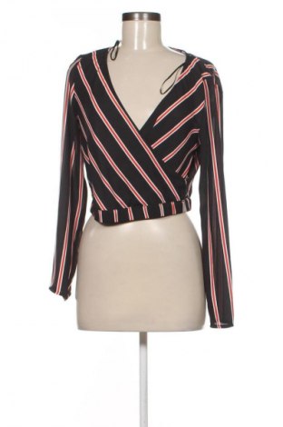 Γυναικεία μπλούζα H&M Divided, Μέγεθος M, Χρώμα Πολύχρωμο, Τιμή 6,99 €