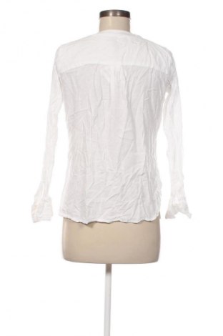 Damen Shirt Jean Pascale, Größe M, Farbe Weiß, Preis € 6,99