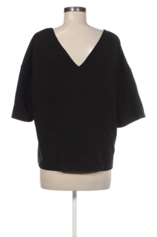 Bluzka damska Makadamia, Rozmiar M, Kolor Czarny, Cena 130,99 zł