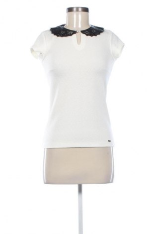 Дамска блуза Mohito, Размер XS, Цвят Екрю, Цена 19,14 лв.