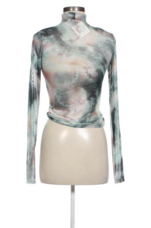 Дамска блуза NA-KD, Размер M, Цвят Многоцветен, Цена 33,24 лв.