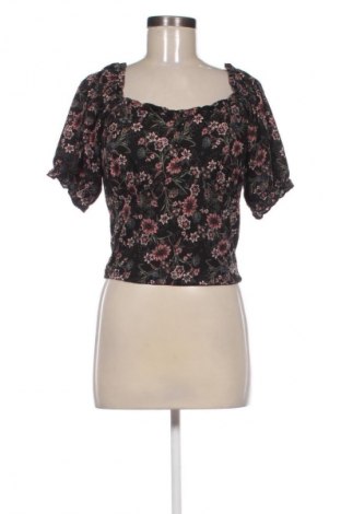 Γυναικεία μπλούζα ONLY, Μέγεθος M, Χρώμα Πολύχρωμο, Τιμή 10,00 €