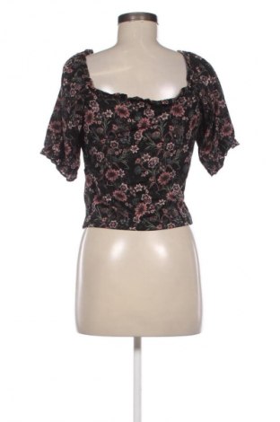 Γυναικεία μπλούζα ONLY, Μέγεθος M, Χρώμα Πολύχρωμο, Τιμή 10,00 €