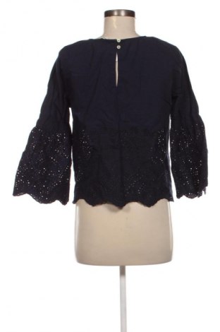 Дамска блуза ONLY, Размер M, Цвят Син, Цена 20,00 лв.