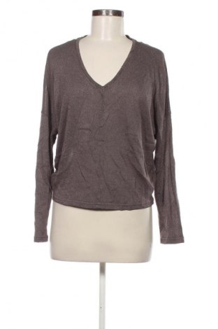 Дамска блуза Pigalle, Размер S, Цвят Сив, Цена 5,99 лв.