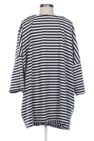 Γυναικεία μπλούζα Simple, Μέγεθος 5XL, Χρώμα Πολύχρωμο, Τιμή 9,72 €