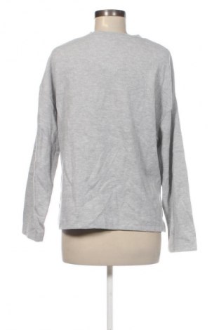 Damen Shirt Stradivarius, Größe M, Farbe Grau, Preis € 5,99