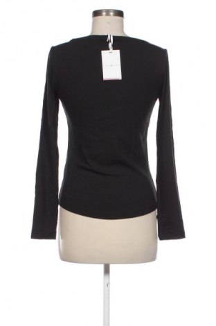 Bluzka damska Tommy Hilfiger, Rozmiar M, Kolor Czarny, Cena 296,99 zł