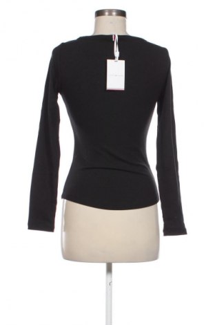 Bluză de femei Tommy Hilfiger, Mărime XS, Culoare Negru, Preț 260,99 Lei