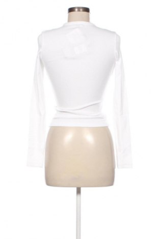 Дамска блуза Tommy Jeans, Размер XS, Цвят Бял, Цена 53,99 лв.