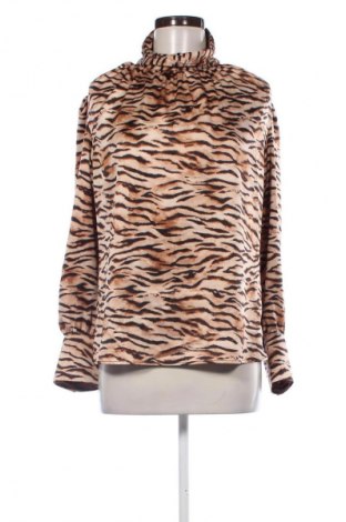 Дамска блуза Unbranded, Размер M, Цвят Многоцветен, Цена 31,99 лв.