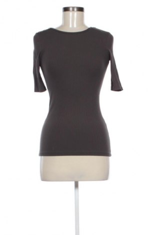 Дамска блуза Unbranded, Размер S, Цвят Кафяв, Цена 13,99 лв.