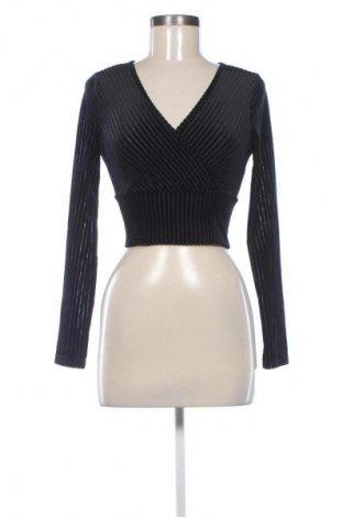 Дамска блуза Unbranded, Размер S, Цвят Черен, Цена 19,00 лв.