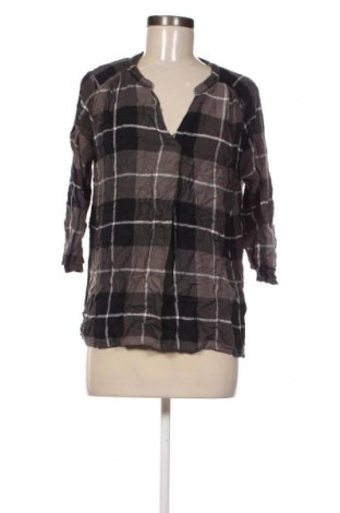 Дамска блуза Unbranded, Размер L, Цвят Многоцветен, Цена 13,99 лв.