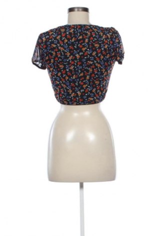 Дамска блуза Urban Renewal, Размер S, Цвят Многоцветен, Цена 27,37 лв.
