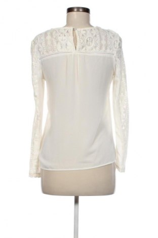Дамска блуза VILA, Размер XS, Цвят Екрю, Цена 4,99 лв.