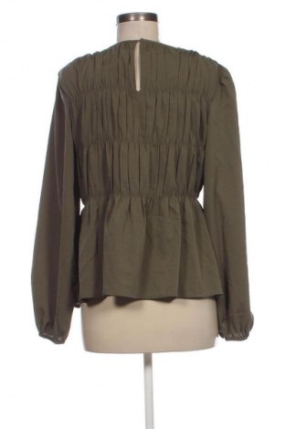 Дамска блуза Vero Moda, Размер M, Цвят Зелен, Цена 4,99 лв.