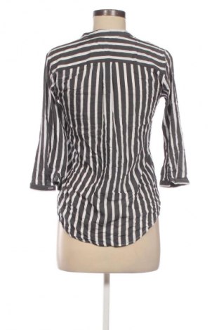 Dámska blúza Vero Moda, Veľkosť XS, Farba Viacfarebná, Cena  2,95 €