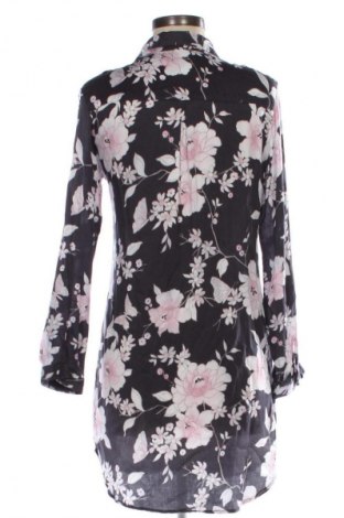 Дамска риза F&F, Размер M, Цвят Многоцветен, Цена 16,99 лв.