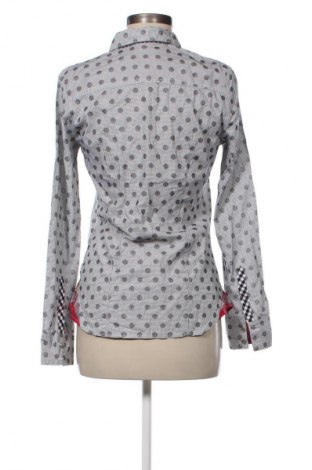 Дамска риза Guess, Размер S, Цвят Многоцветен, Цена 52,99 лв.