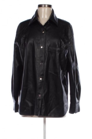 Дамска риза Pull&Bear, Размер S, Цвят Черен, Цена 25,00 лв.