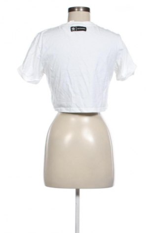 Дамска тениска Adidas x Marimekko, Размер M, Цвят Бял, Цена 27,37 лв.