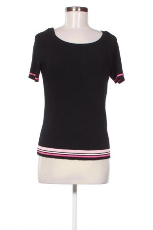 Γυναικείο t-shirt Escada, Μέγεθος L, Χρώμα Μαύρο, Τιμή 22,57 €