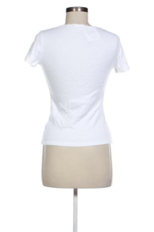 Női póló Levi's, Méret S, Szín Fehér, Ár 6 989 Ft