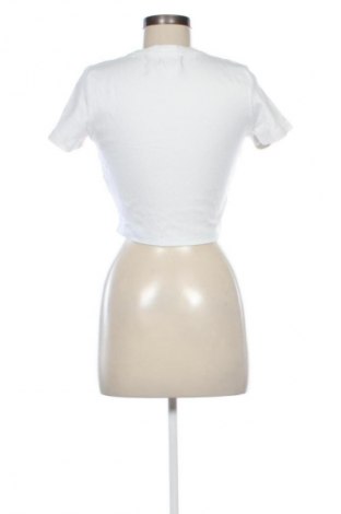 Дамска тениска Reserved, Размер M, Цвят Бял, Цена 16,97 лв.