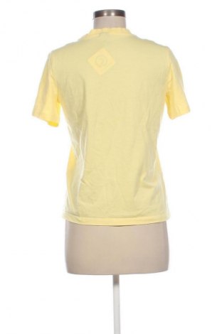 Дамска тениска Vero Moda, Размер M, Цвят Жълт, Цена 31,99 лв.
