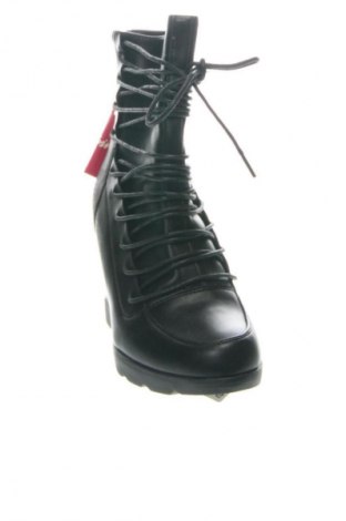 Dámské boty  Cabin, Velikost 38, Barva Černá, Cena  1 154,00 Kč