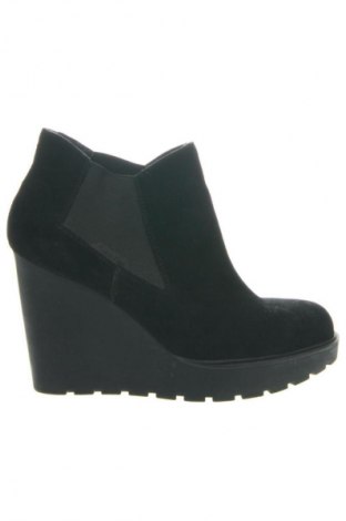 Dámské boty  Calvin Klein Jeans, Velikost 41, Barva Černá, Cena  1 029,00 Kč