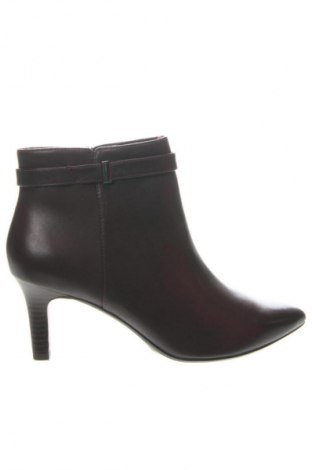 Dámské boty  Clarks, Velikost 40, Barva Fialová, Cena  3 828,00 Kč