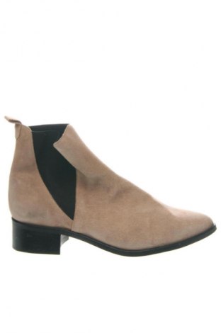 Botine de damă Edited, Mărime 41, Culoare Bej, Preț 240,99 Lei