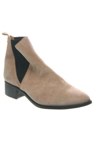 Botine de damă Edited, Mărime 41, Culoare Bej, Preț 240,99 Lei