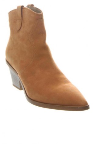 Botine de damă Gino Rossi, Mărime 40, Culoare Maro, Preț 241,99 Lei