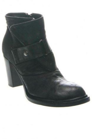 Damskie botki King, Rozmiar 37, Kolor Czarny, Cena 366,14 zł