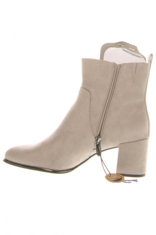 Botine de damă Marco Tozzi, Mărime 41, Culoare Bej, Preț 443,99 Lei